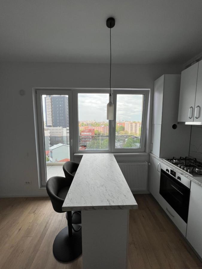 Central Riverfront Apartment Бухарест Екстер'єр фото