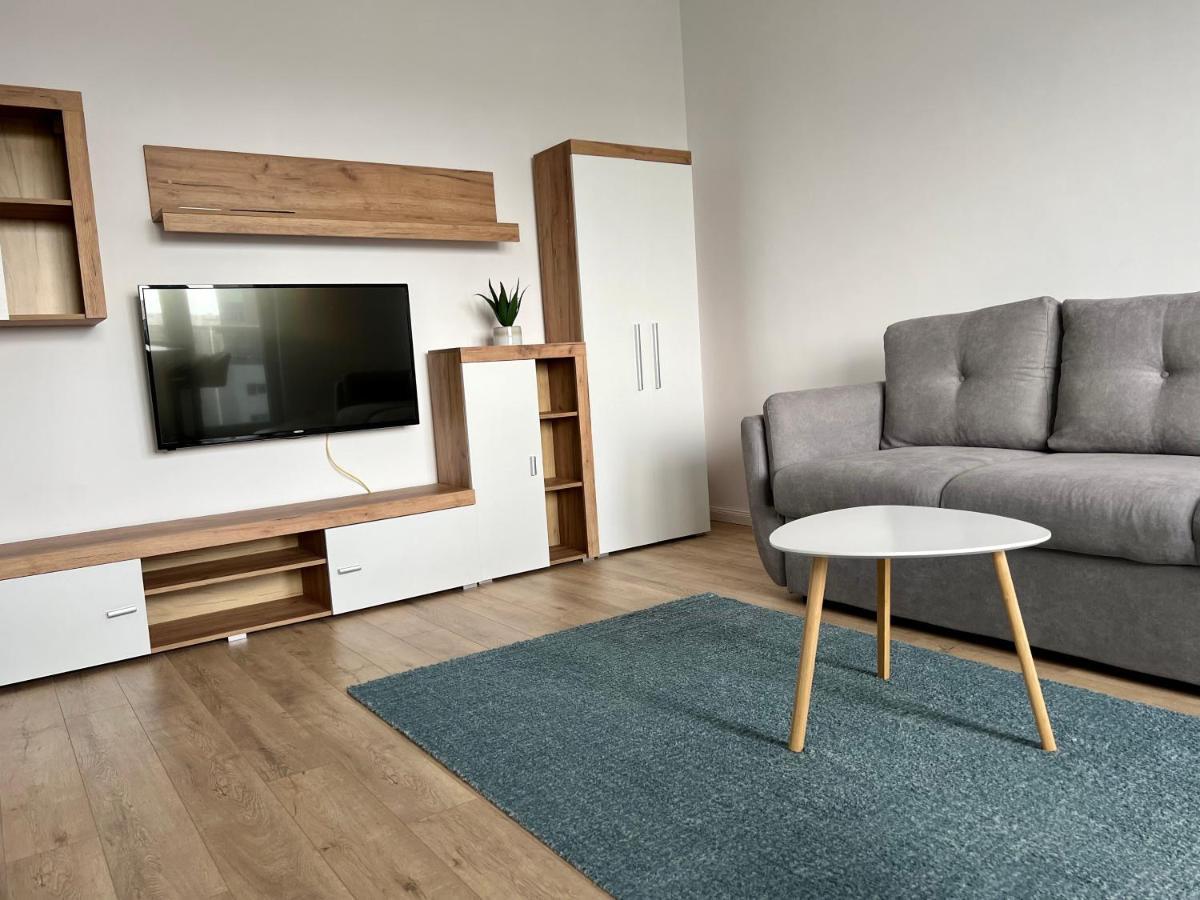 Central Riverfront Apartment Бухарест Екстер'єр фото